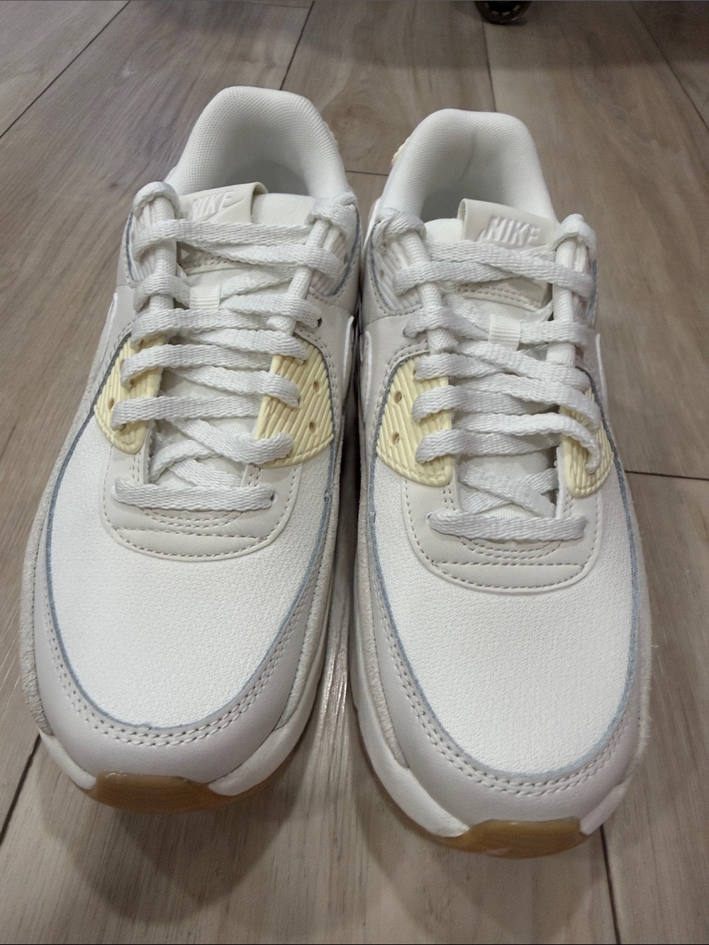 Nike White & Light Beige Air Max Sneakers - Picture 5 of 7